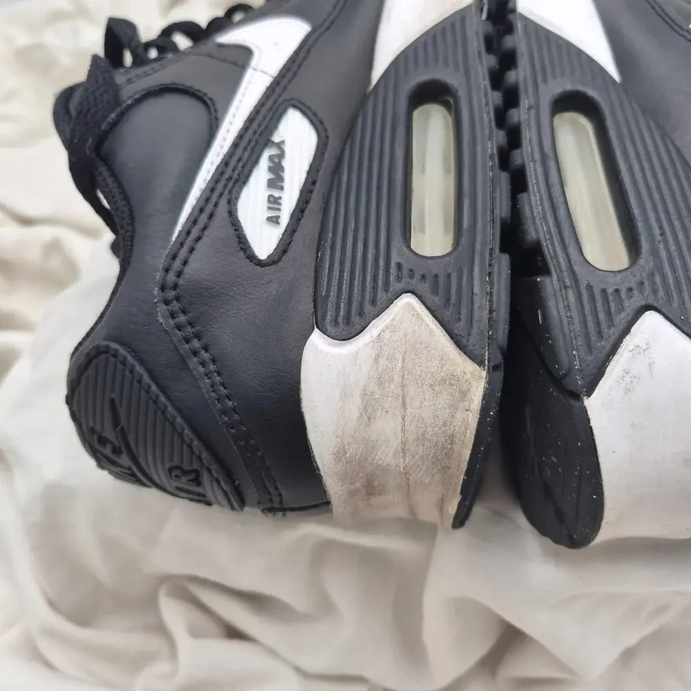 Nike Air Max 90 sneakers black and white Kids size 6Y